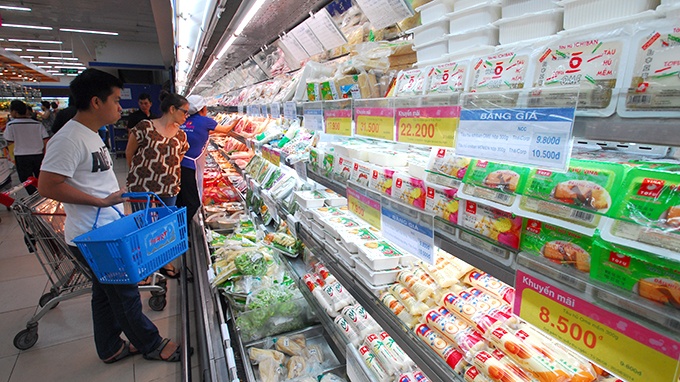 Thuc pham chay tang gia, dat khach hinh anh