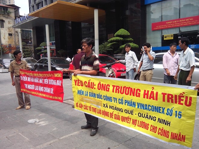 Vinaconex bi 'to' no luong cong nhan 10 ty dong hinh anh