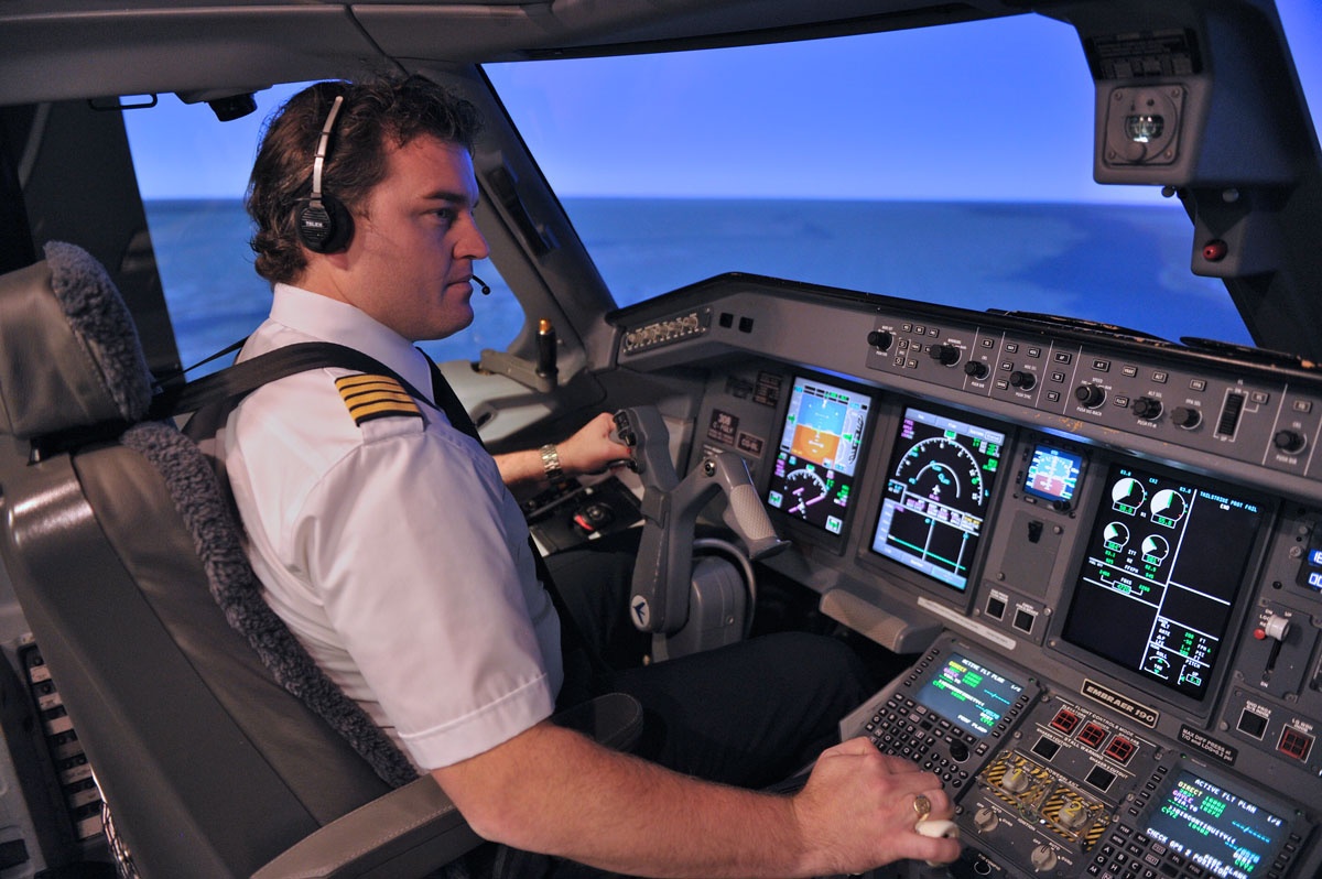 Nhung dieu it biet ve nghe phi cong hinh anh