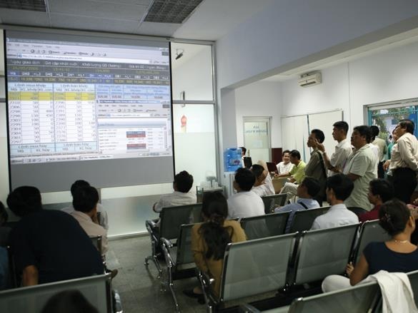 Kinh doanh trang thai gia vang: Bau Kien 'choi chu'? hinh anh