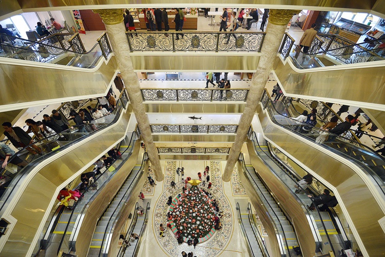 Trang Tien Plaza mo cua tro lai sau 4 thang lam moi hinh anh