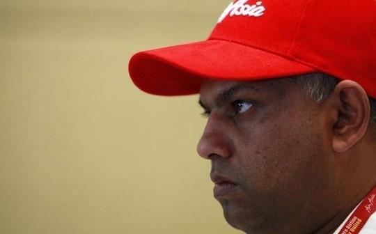 CEO AirAsia ban thao co phieu truoc ngay QZ8501 roi hinh anh
