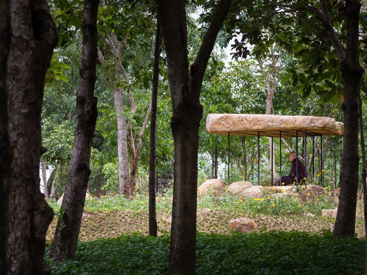 Chùa đá tại Nha Trang, Việt Nam do nhóm kiến trúc sư a21 Studio thực hiện.