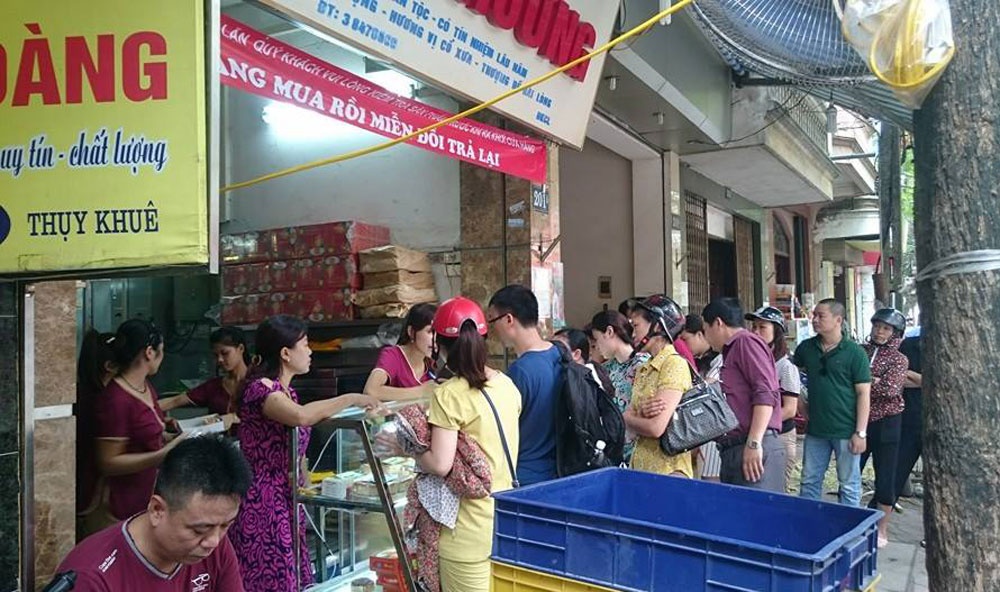 Hon 70 nhan vien Bao Phuong tam nghi viec hinh anh