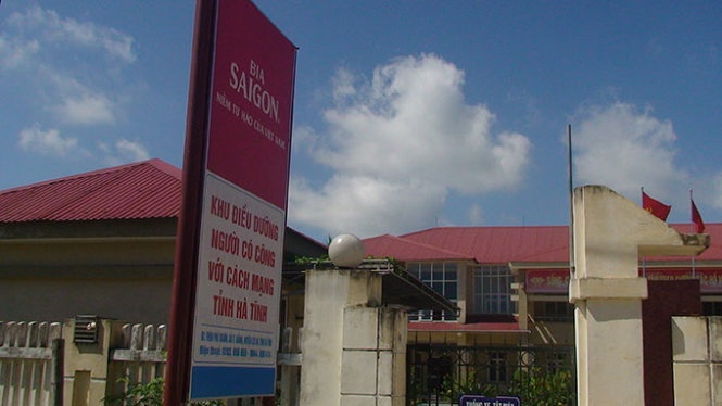 Phat loa, dung tiet muc van nghe ung ho uong bia Sai Gon hinh anh