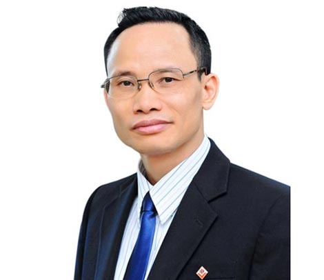 TS. Cấn Văn Lực.