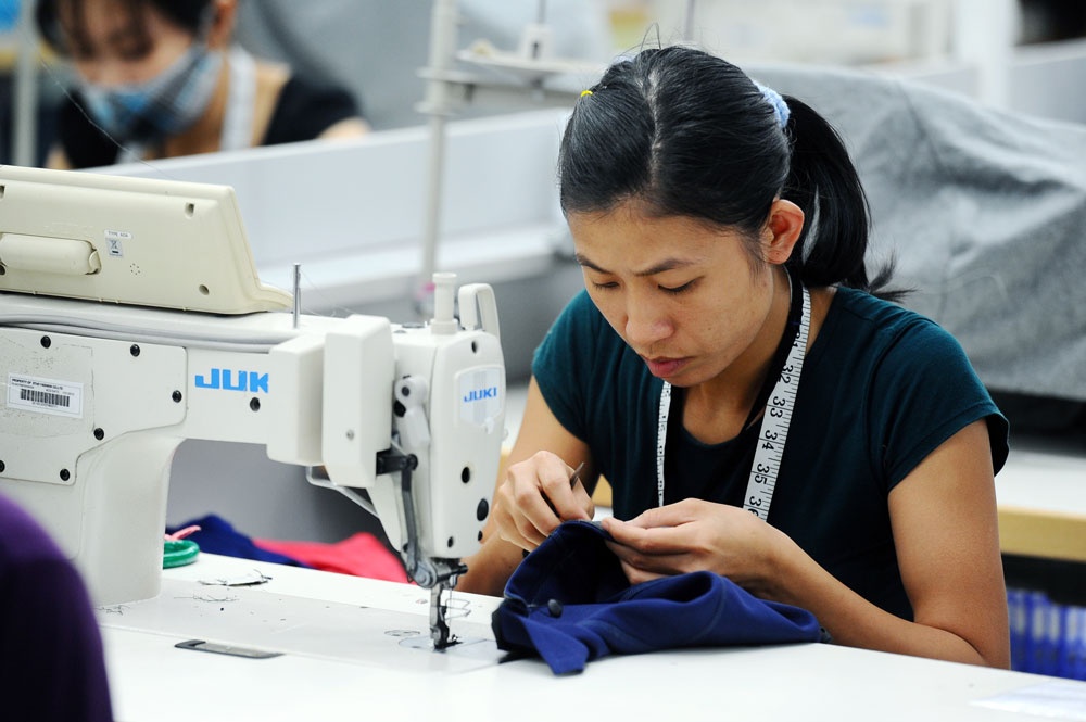 Dệt may không phải là ngành duy nhất của Việt Nam chịu sức ép khi tham giá TPP. Ảnh: Hoàng Hà.