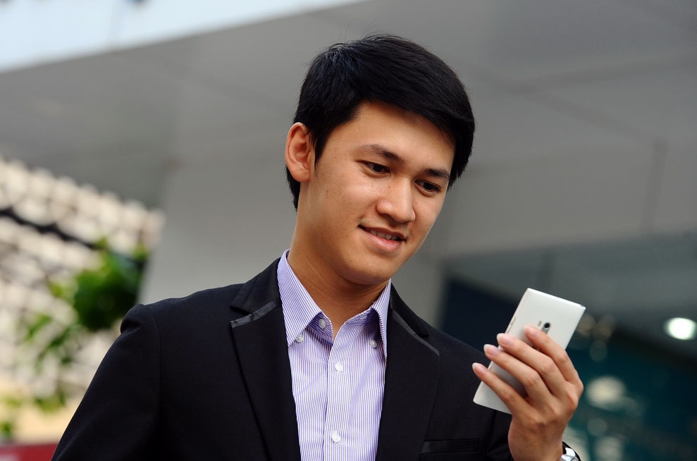 Dung 3G thoai mai: 'Banh ve' 70.000 dong cua nha mang hinh anh