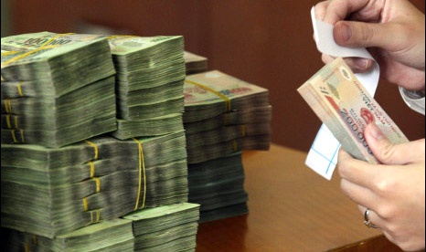 Cho phat hanh 3 ty USD trai phieu quoc te de co cau lai no hinh anh