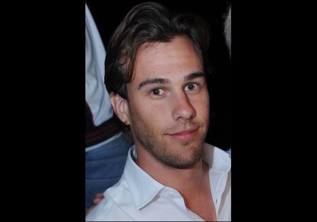 Chan dung ty phu thua ke tre tuoi cua H&M hinh anh