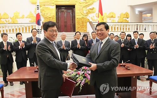 Han Quoc chinh thuc phe chuan FTA voi Viet Nam hinh anh