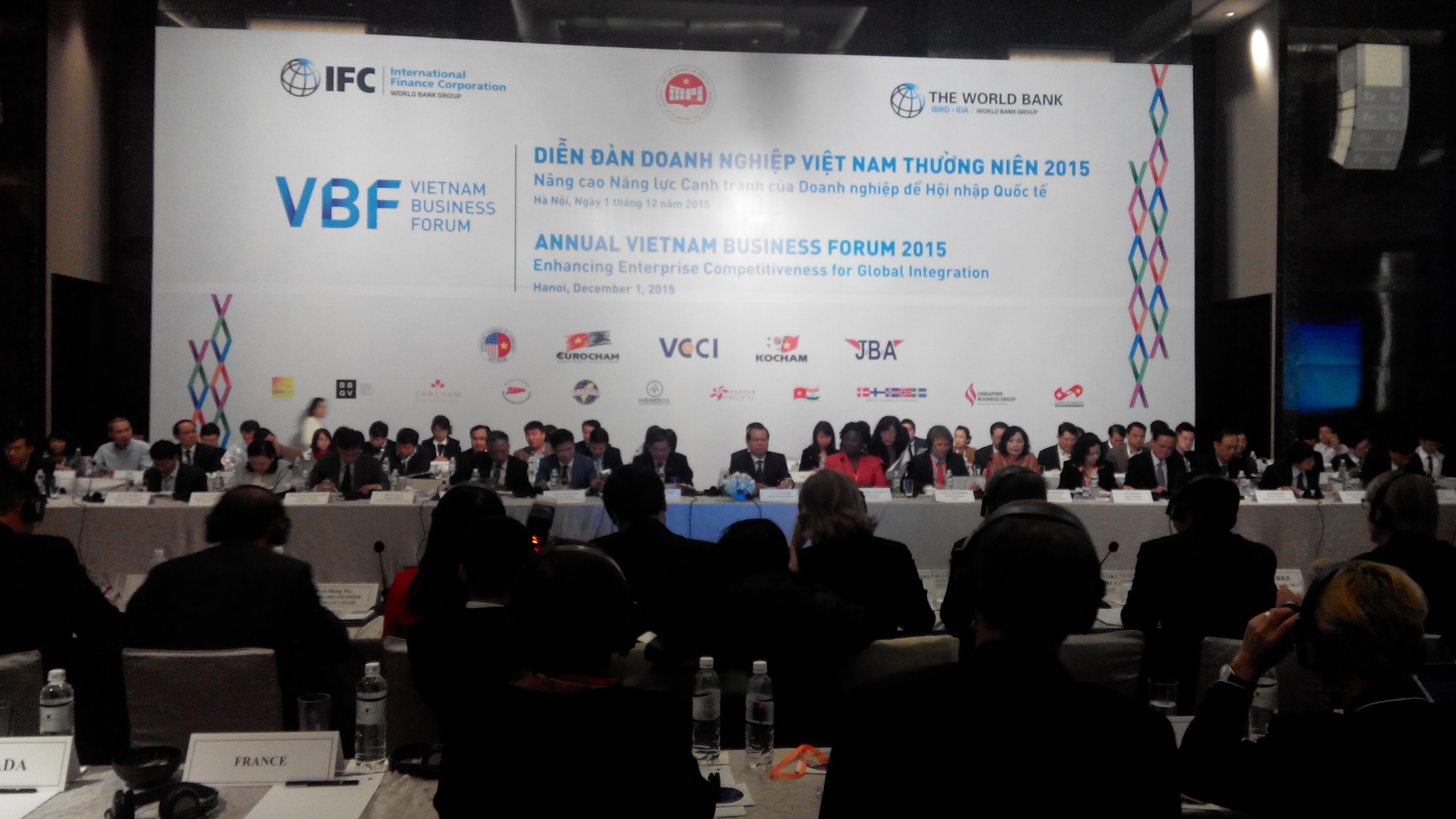 Bo truong Ke hoach: 'Kinh te Viet Nam phai dung tren 2 chan' hinh anh