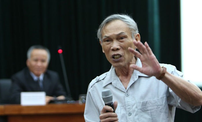 Vao TPP, nguoi Viet van mua va an ga cong nghiep hinh anh