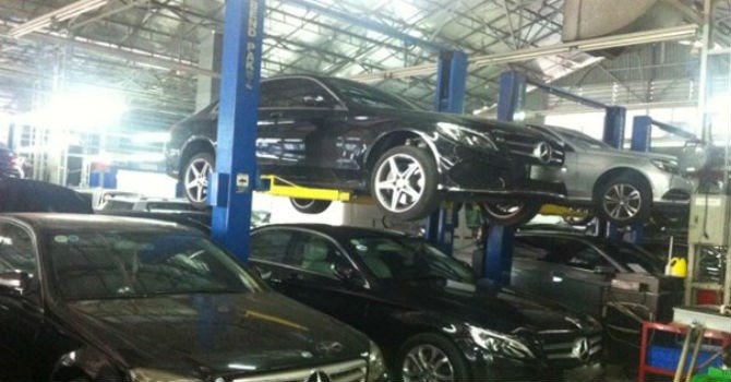 Dung xang A95, oto chet may: 'Co the do thoi tiet qua lanh' hinh anh