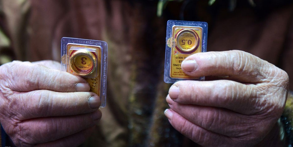 Nhan tron loan gia, chenh ca trieu dong ngay via than tai hinh anh