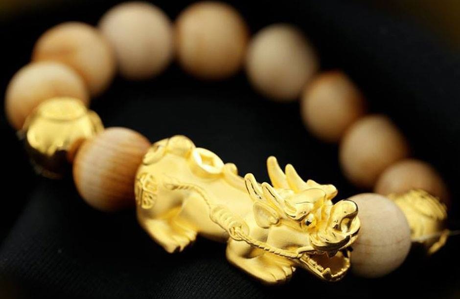 Charm hat nhap ngoai chenh gia ngay than tai hinh anh