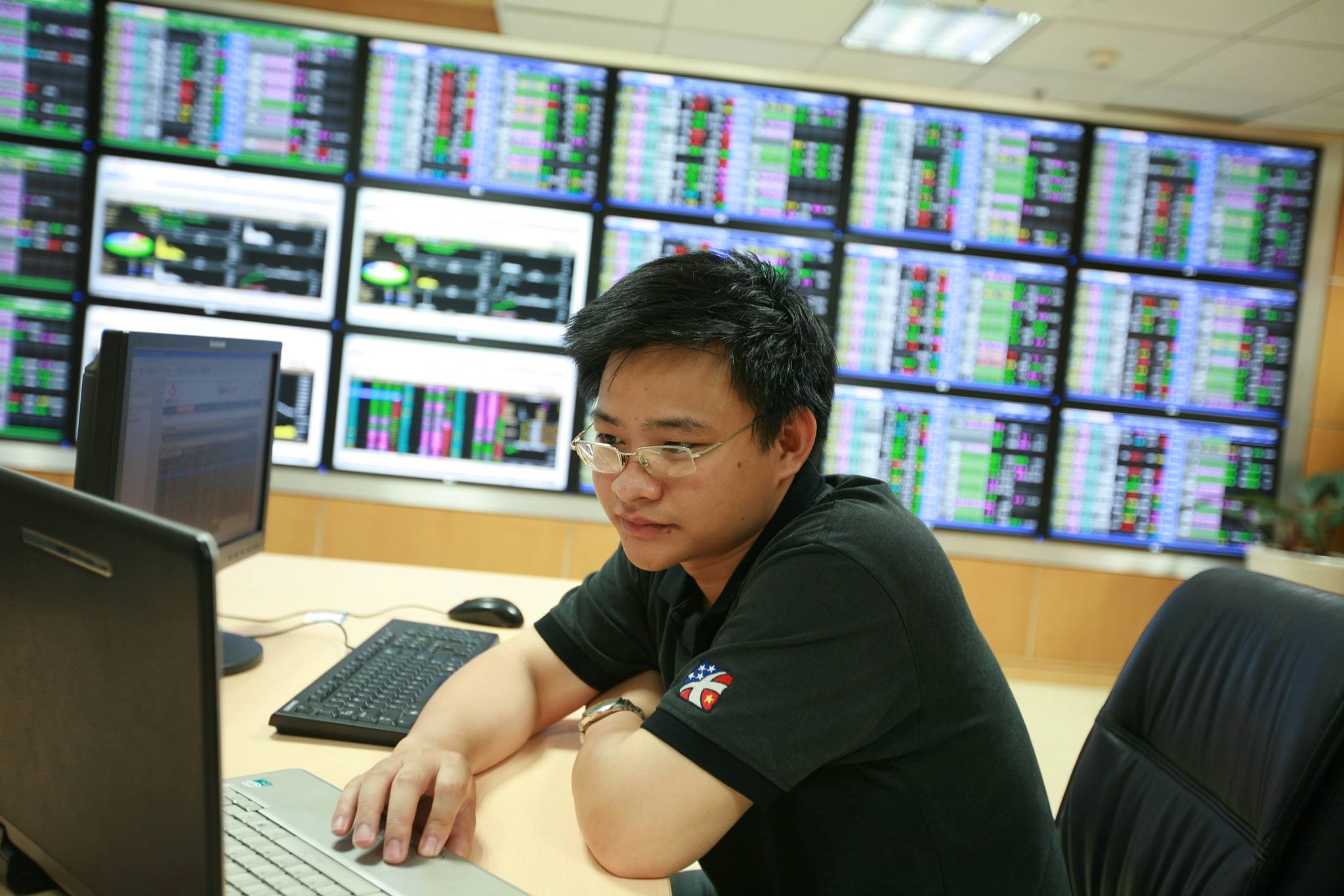 Co phieu bau Duc boc hoi, nguoi trong cuoc nghi gi? hinh anh