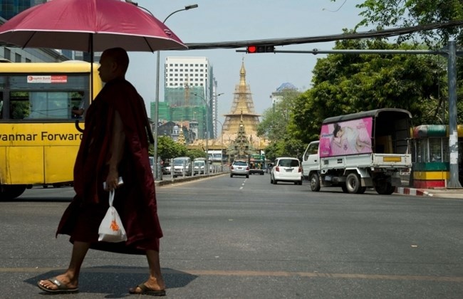 Bao ngoai dua tin Viettel duoc mo mang di dong o Myanmar hinh anh