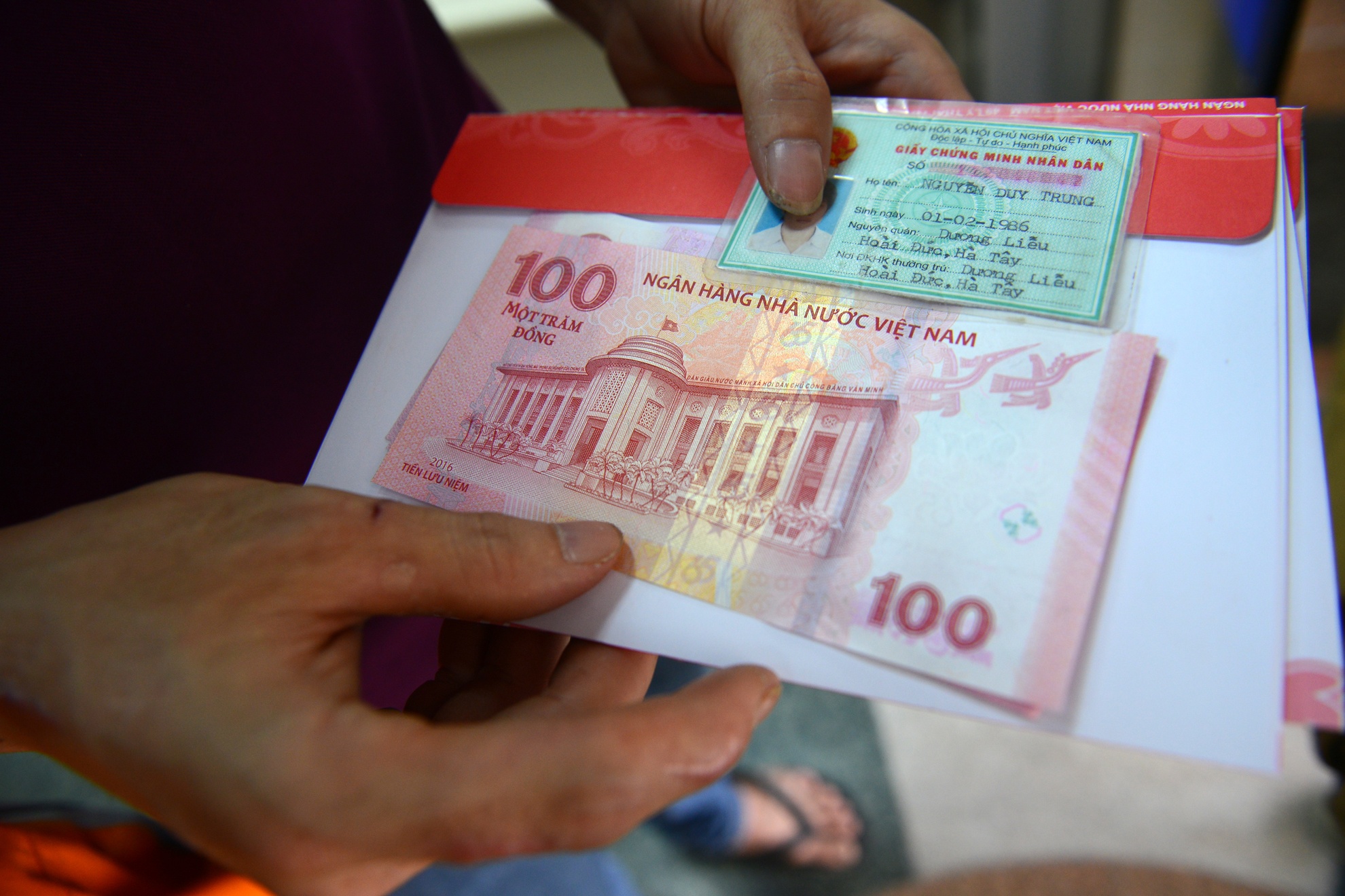 tien luu niem 100 dong anh 2