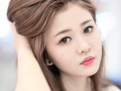 Co gai Gia Lai xinh dep hut 60.000 like tren mang hinh anh