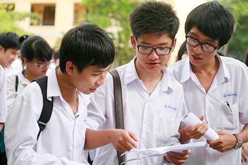 Diem chuan du kien, chi tieu NV2 (Ngay 6/8) hinh anh