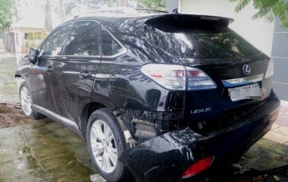 Kieu nu chay Lexus tong chet nguoi roi bo tron hinh anh