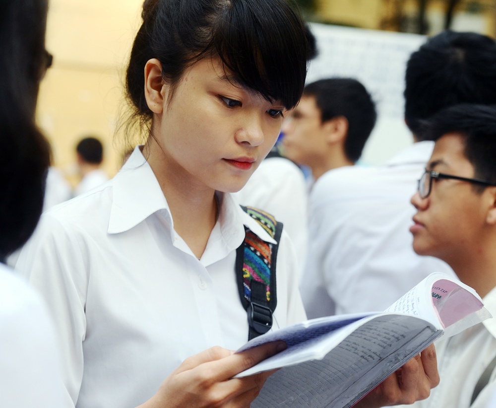 Gan 140 truong cong bo diem chuan chinh thuc hinh anh