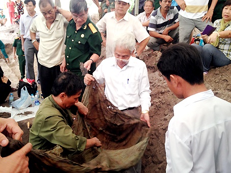 Phat hien khu chon cat tap trung liet si o Tay Nam hinh anh