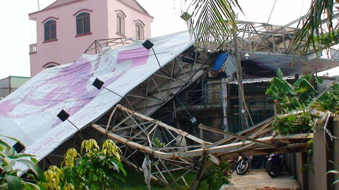 Binh Chanh toi boi sau con giong loc hinh anh