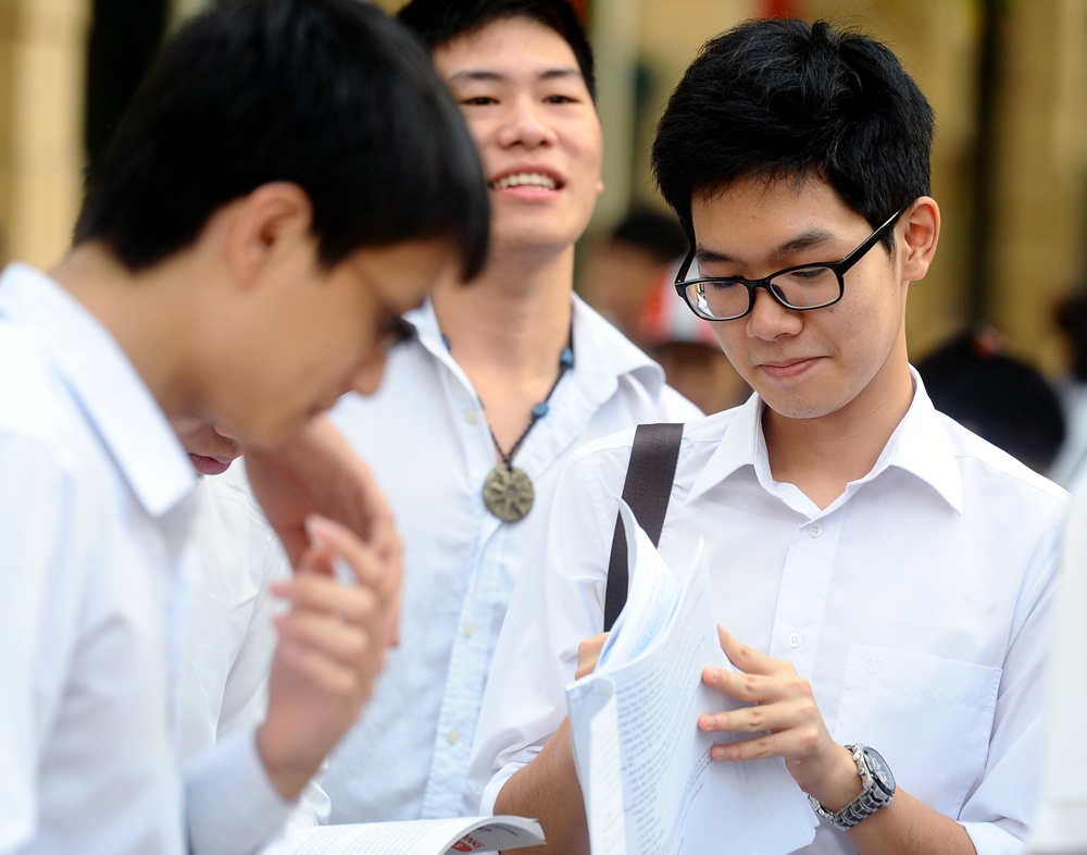 Diem chuan nguyen vong 2 tang manh hinh anh