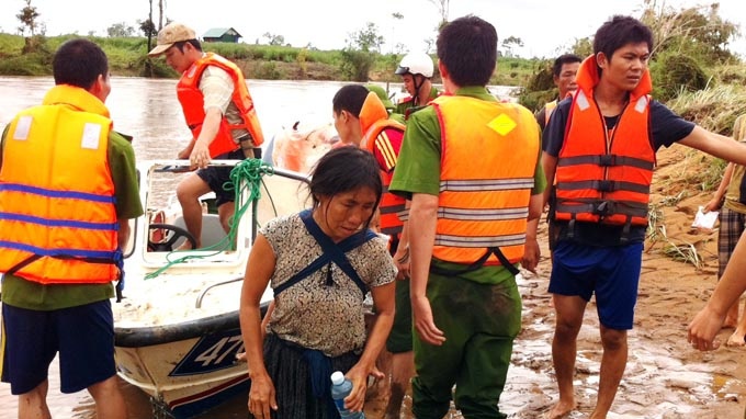 Vot them thi the bi lu cuon troi o Dak Lak hinh anh