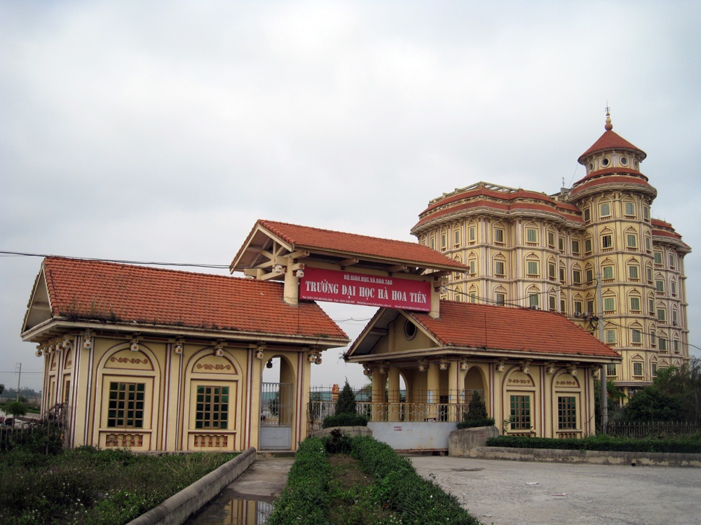 Chi hon 19.000 ty dong de doi cac truong dai hoc ve Ha Nam hinh anh