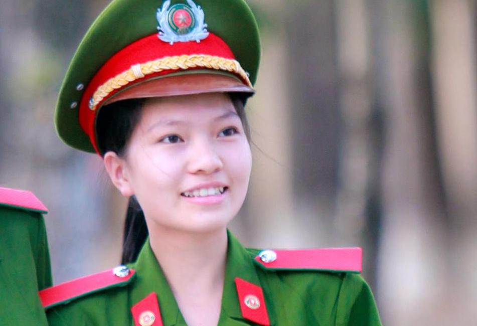 Giac mo diep vien cua thu khoa truong Canh sat hinh anh
