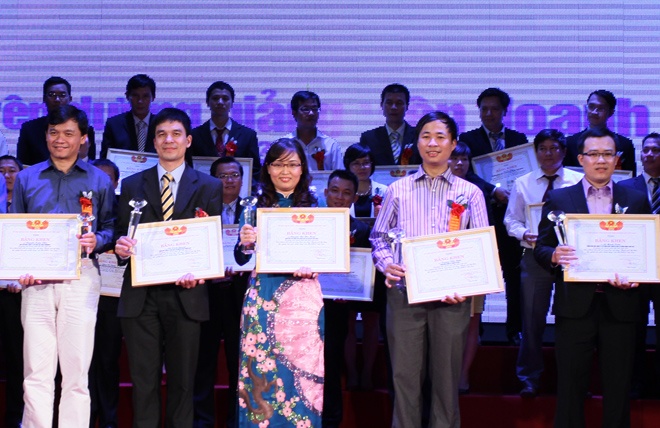 30 giang vien doanh nhan tieu bieu nhat nam 2013 hinh anh