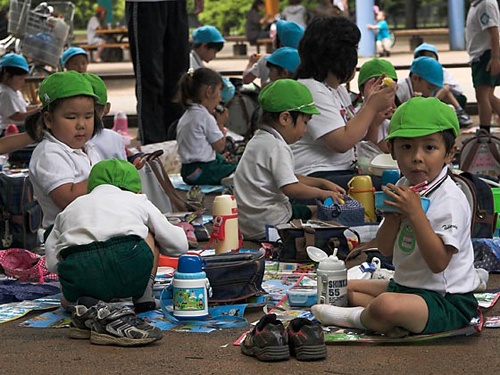 Nguoi Nhat day hoc sinh tieu hoc khac biet the nao? hinh anh