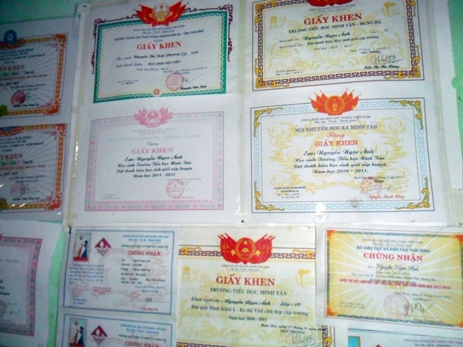 chữ đẹp, tranh, cô bé, lớp 3