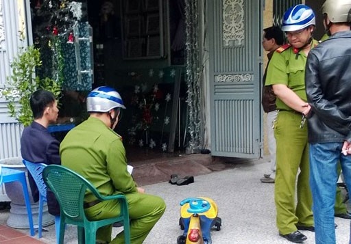 Khoi to vu an chem, dot nguoi yeu cu hinh anh