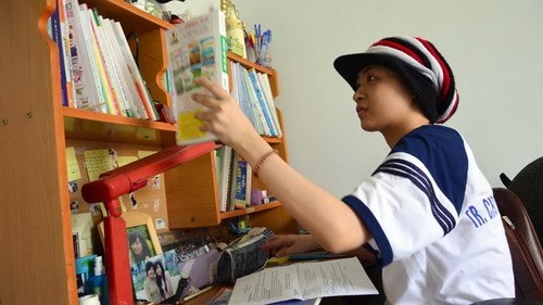 Linh dong cho hoc sinh ung thu mau du thi tot nghiep THPT hinh anh