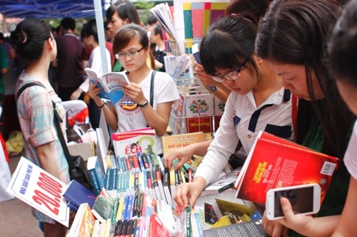 Bo GD de nghi cac truong to chuc Ngay sach Viet Nam hinh anh