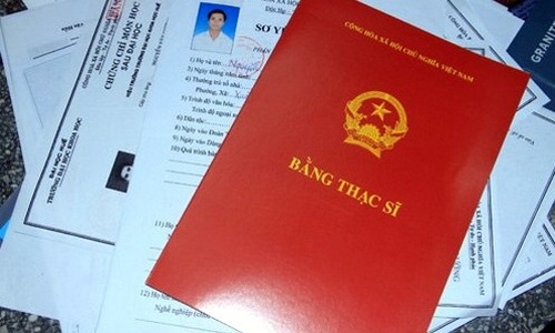 Hoc thac si de tranh that nghiep hinh anh