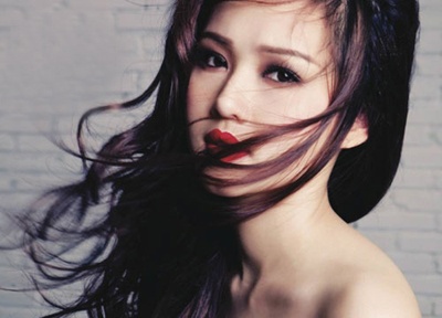 Hot girl ngoan hien Tam Tit len mang xu long tuc gian hinh anh