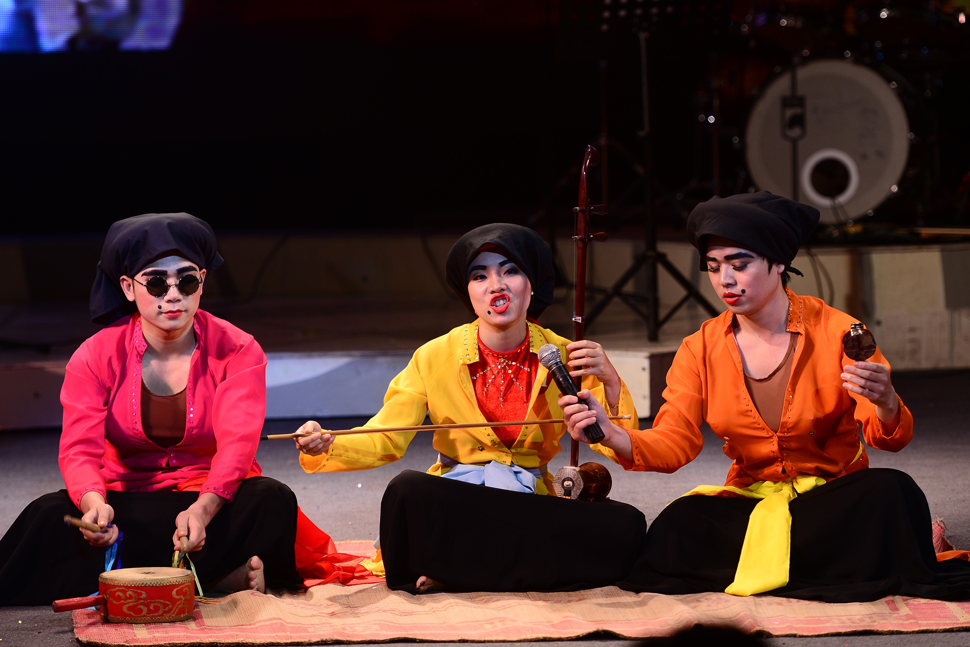 Man hat nhep nghe nhan Ha Thi Cau hai huoc hinh anh