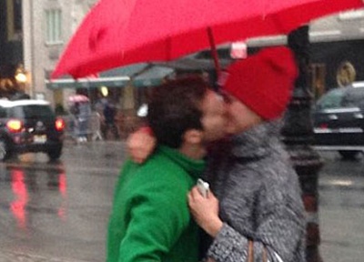 Man cau hon lang man va bat ngo duoi mua hinh anh