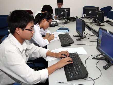 Tra cuu giay bao du thi DH, CD tren mang hinh anh