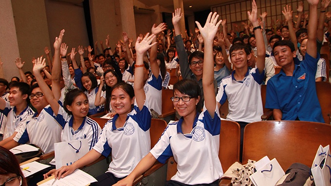 Sinh vien: Im lang la vang hinh anh