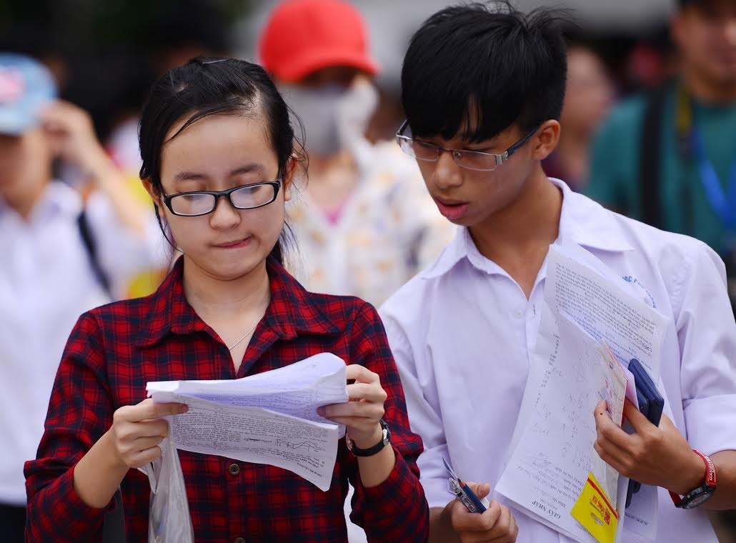 Thu khoa khoi C phat hoang voi de Lich su dai hoc hinh anh
