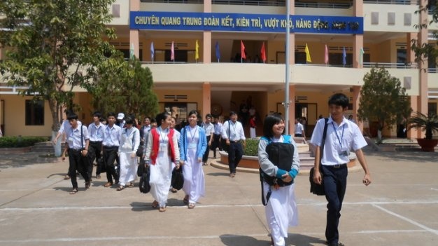 Truong tinh le tiep tuc o top dau ket qua thi dai hoc hinh anh