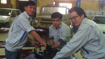 Khi cu nhan, tien si di hoc nghe hinh anh