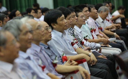 Ke chuyen hoc sinh Viet thi Toan quoc te hinh anh