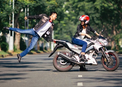 Anh cuoi ngau cua cap doi me mo to hinh anh